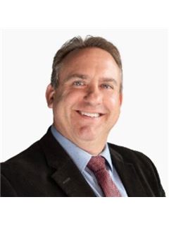 Larry Kennedy - RE/MAX Real Estate (Edmonton)
