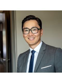 Steve Chun - RE/MAX Elite (North)