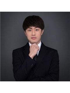 Kevin Jing - RE/MAX Crest Realty