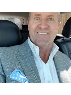 Cory Raymond Lomsnes - RE/MAX Real Estate (Mountain View)