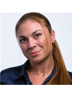 Audrey Barr - RE/MAX Westcoast