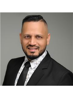 Randy Chohan Personal Real Estate Corporation - RE/MAX Treeland Realty