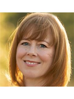 Stephanie Erdt - RE/MAX Orchard Country