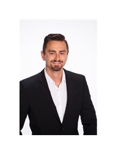 Nik Wolch - RE/MAX Excellence