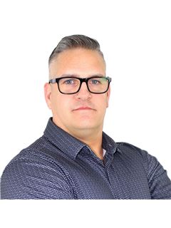 Andre Quesnelle - RE/MAX Excellence