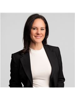 Angelique Love - RE/MAX Masters Realty
