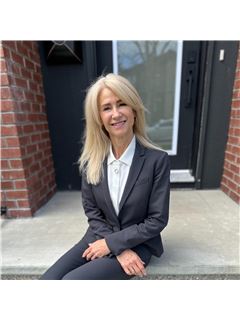 May Davidson - RE/MAX First