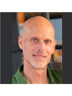 Murray L. Bennetto - RE/MAX Vernon