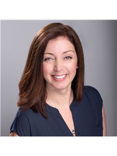 Jenn McGregor - RE/MAX City Realty