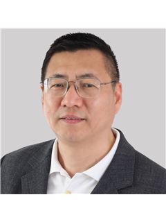 Lu Zhang - RE/MAX Crest Realty (Burnaby Kingsway)