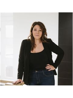 Stephanie Richter - RE/MAX River City