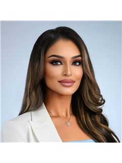 Jasmine Arora - RE/MAX Performance Realty