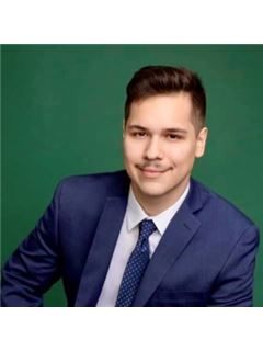 Nicholas McCue - RE/MAX Real Estate (Edmonton)