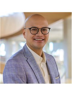 Ariel Buenaventura - RE/MAX First