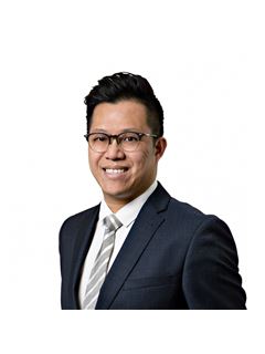 Eric Fu - RE/MAX Crest Realty