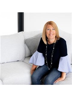 Nicole Musgrave - RE/MAX Masters Realty