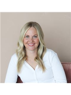Mandy Martin - RE/MAX First