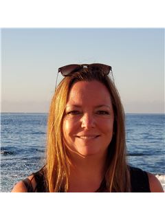 Corinne O'Neil - RE/MAX River City