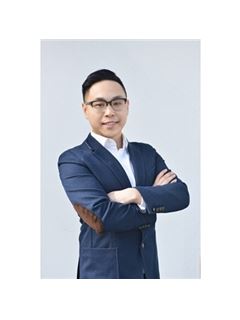 Sam Li - RE/MAX Crest Realty