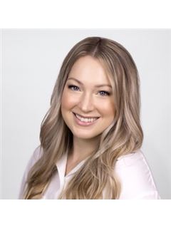 Lisa Siperko - RE/MAX Westcoast