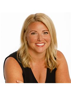 Jessica Makrodimitras - RE/MAX Vernon