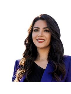 Ella Soltani - RE/MAX Masters Realty