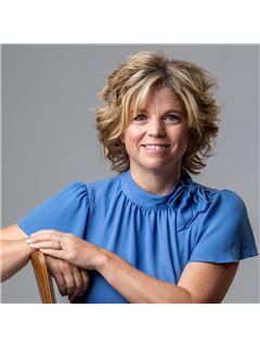 Tara Rindfliesch - RE/MAX First