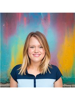 Caitlin Jane Heine - RE/MAX Real Estate (Edmonton)