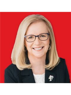 Carmen McCracken - RE/MAX Westcoast