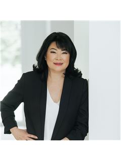 Kim Phillips - RE/MAX Treeland Realty