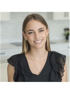 Adrianna Klassen - RE/MAX Treeland Realty