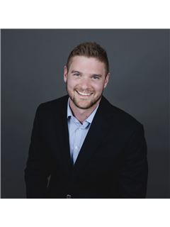 Dylan Whitnack - RE/MAX Treeland Realty