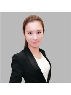 Nicole Li - RE/MAX Crest Realty