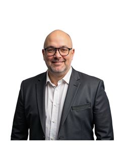 Michael Pino - RE/MAX Elite (North)