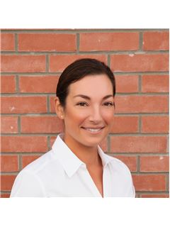Stacy Walker - RE/MAX Vernon