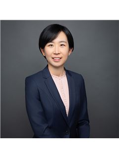 Cynthia Zhou - RE/MAX Crest Realty