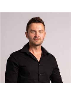 Donny Wolfe - RE/MAX Performance Realty