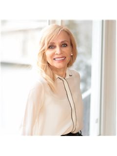 Christina Bieniek - RE/MAX Real Estate (Edmonton)