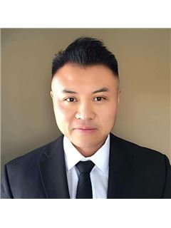 Lex Sheng - RE/MAX Crest Realty