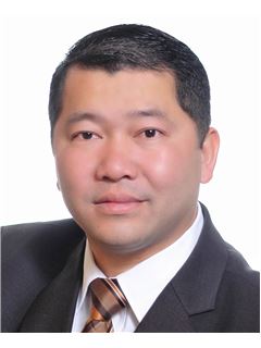 Quang Vinh Thuy Le - RE/MAX EXCELLENCE