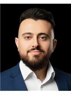 Samir Aarshat - RE/MAX 2001