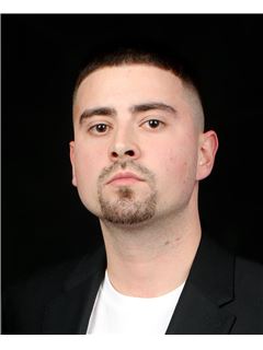 Julien Van Sterthem - RE/MAX PRIVILÈGE