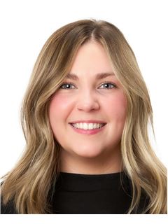 Noémie Gill - RE/MAX CRYSTAL