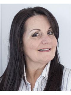 Lorraine Brien - RE/MAX ALLIANCE