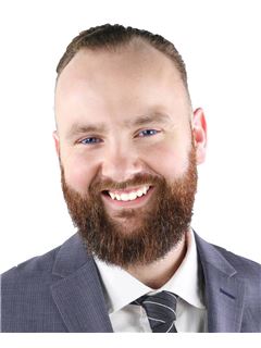 Arnaud Lachance-Cliche - RE/MAX CRYSTAL