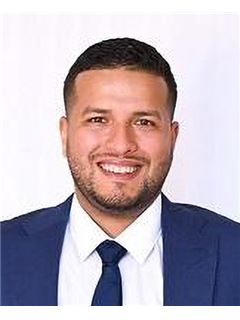 Yasser Kachach - RE/MAX 2000