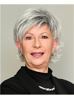 Francine Couturier - RE/MAX AVANT TOUT