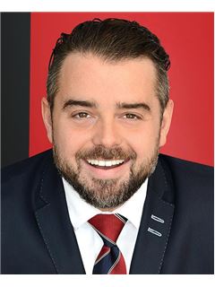 Sebastien Sperano - RE/MAX 2001