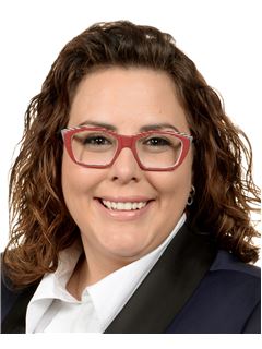 Emilie Germanique - RE/MAX CRYSTAL