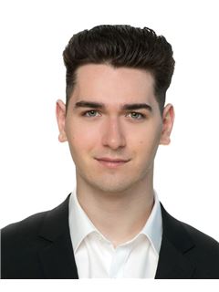Julien Sella - RE/MAX 2000